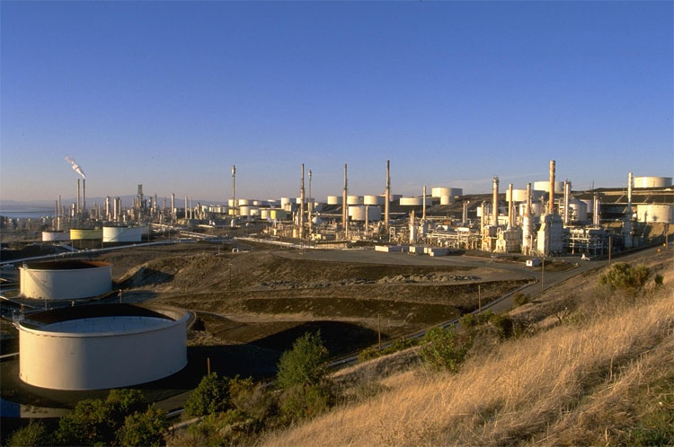 Die Chevron Richmond Raffinerie, einer der gr&ouml;ssten Arbeitgeber er Stadt