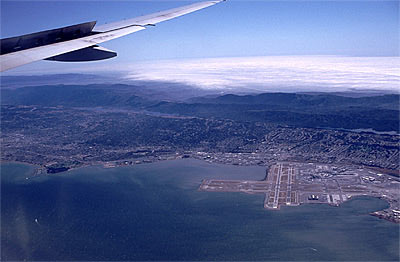 Blick auf den San Andreas Graben aus einem Flugzeug.