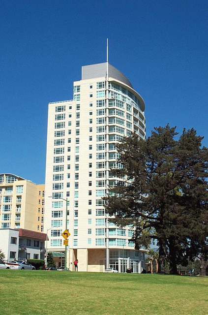 The Essex at Lake Marritt