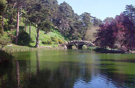 Teiche laden zu einer Bootsfahrt ein