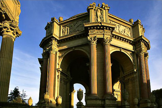 Das Rotonda als Zentrum des Palace of Fine Arts